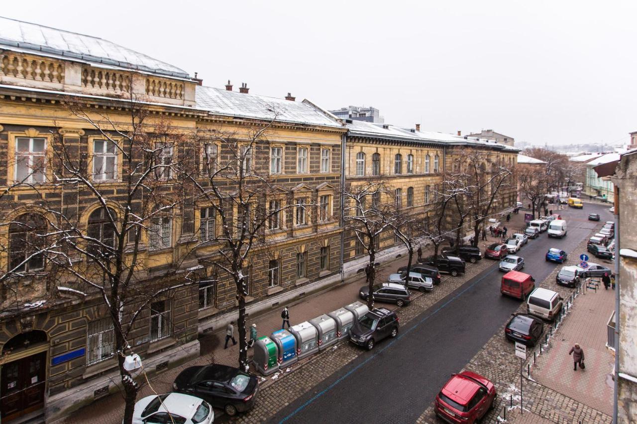 Avangard Qn Romana 26 Apart Lviv Exteriör bild